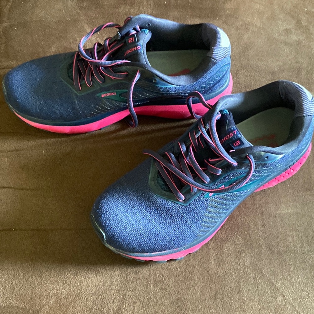Brooks Ghost 12